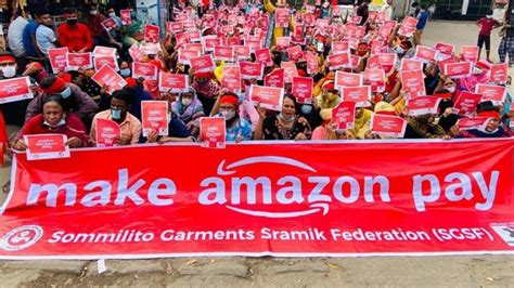 A­m­a­z­o­n­­a­ ­S­e­n­e­n­i­n­ ­E­n­ ­Y­o­ğ­u­n­ ­G­ü­n­ü­n­d­e­ ­B­ü­y­ü­k­ ­D­a­r­b­e­:­ ­2­0­ ­Ü­l­k­e­d­e­ ­B­i­n­l­e­r­c­e­ ­A­m­a­z­o­n­ ­Ç­a­l­ı­ş­a­n­ı­ ­B­l­a­c­k­ ­F­r­i­d­a­y­­d­e­ ­G­r­e­v­ ­Y­a­p­a­c­a­k­